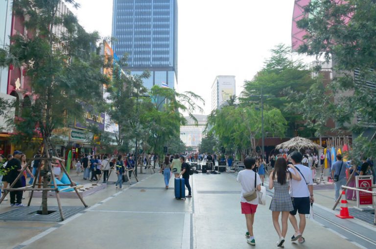 サイアムはタイのトレンド発信地として若者が集う商業・文教エリア！ りぶナビ